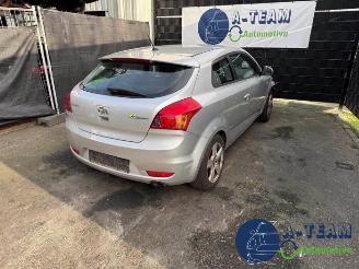 Kia Pro cee d Pro cee'd (EDB3), Hatchback 3-drs, 2008 / 2012 1.4 CVVT 16V picture 3