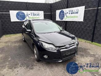 Vrakbiler auto Ford Focus Focus 3 Wagon, Combi, 2010 / 2020 1.0 Ti-VCT EcoBoost 12V 125 2013/12