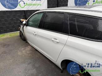 Peugeot 308 308 SW (L4/L9/LC/LJ/LR), Combi 5-drs, 2014 / 2021 1.2 12V e-THP PureTech 110 picture 7