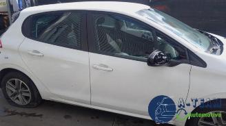 Peugeot 208 208 I (CA/CC/CK/CL), Hatchback, 2012 / 2019 1.4 HDi picture 9