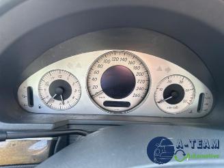 Mercedes E-klasse E (W211), Sedan, 2002 / 2008 2.7 E-270 CDI 20V picture 32