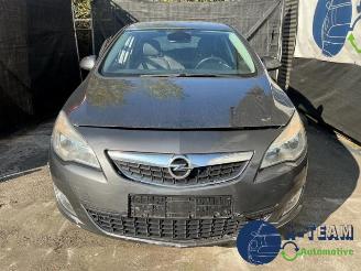 Opel Astra Astra J (PC6/PD6/PE6/PF6), Hatchback 5-drs, 2009 / 2015 1.4 Turbo 16V picture 3