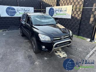 Coche siniestrado Toyota Rav-4 RAV4 (A3), Terreinwagen, 2005 / 2012 2.0 16V Valvematic 4x2 2010/1