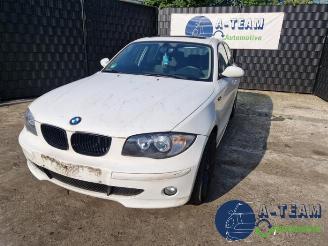Coche siniestrado BMW 1-serie 1 serie (E87/87N), Hatchback 5-drs, 2003 / 2012 116i 1.6 16V 2006/1