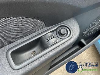 Renault Twingo Twingo II (CN), Hatchback 3-drs, 2007 / 2014 1.2 16V picture 28