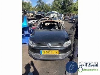 Salvage car Volkswagen Polo Polo V (6R), Hatchback, 2009 / 2017 1.2 TSI 16V BlueMotion Technology 2015/9