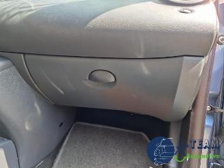 Renault Twingo Twingo II (CN), Hatchback 3-drs, 2007 / 2014 1.2 16V picture 34