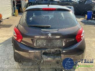 Peugeot 208 208 I (CA/CC/CK/CL), Hatchback, 2012 / 2019 1.4 16V picture 10