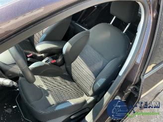 Peugeot 208 208 I (CA/CC/CK/CL), Hatchback, 2012 / 2019 1.4 16V picture 16