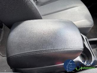 Kia Carens Carens III (FG), MPV, 2006 / 2013 2.0i CVVT 16V picture 22