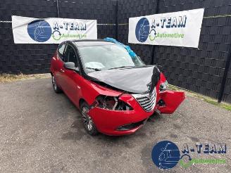 Vrakbiler auto Lancia Ypsilon Ypsilon (312), Hatchback, 2011 0.9 TwinAir 85 2014/2