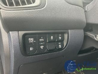 Kia Rio Rio III (UB), Hatchback, 2011 / 2017 1.2 CVVT 16V picture 18