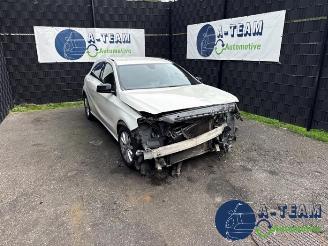 disassembly passenger cars Mercedes A-klasse A (W176), Hatchback, 2012 / 2018 1.6 A-200 16V 2013/11