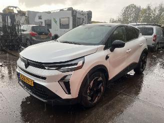 skadebil auto Renault Captur Hybride 2025/2