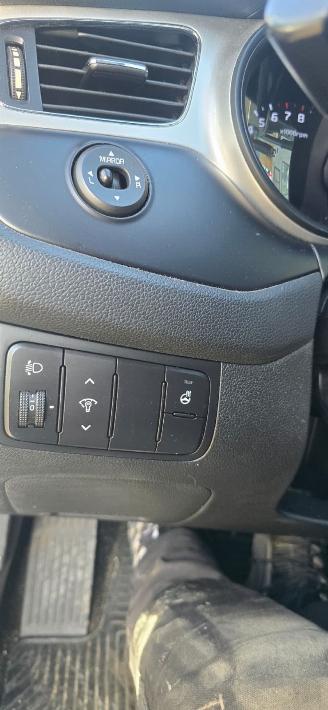 Kia Cee d 3dr weinig schade picture 14