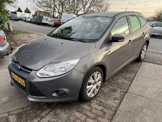  Ford Focus 1.6 TDCI no damage 2012/4