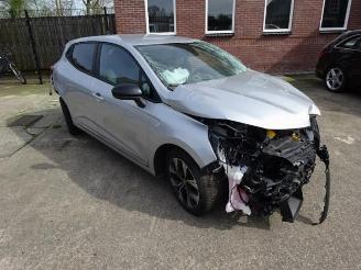 škoda strojů Renault Clio Clio V (RJAB), Hatchback 5-drs, 2019 1.0 TCe 90 12V 2023/10