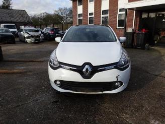 Auto da rottamare Renault Clio Clio IV (5R), Hatchback 5-drs, 2012 / 2021 0.9 Energy TCE 90 12V 2015/3