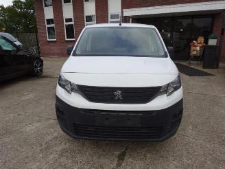 Salvage car Peugeot Partner Partner (EA//EF/EN/EU), Van, 2018 1.5 BlueHDi 100 2020/10