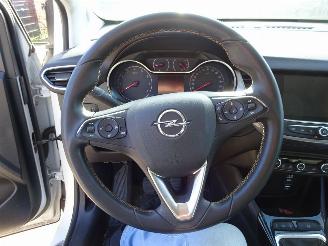 Opel Crossland 1.2 benzine met motorschade picture 12