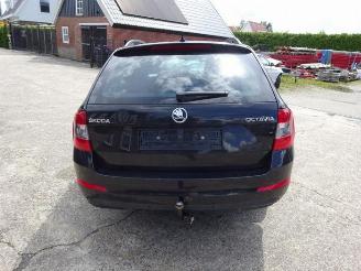 Skoda Octavia Octavia Combi (5EAC), Combi 5-drs, 2012 / 2020 2.0 TDI GreenTec 16V picture 4