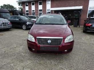 Vrakbiler auto Fiat Croma Croma (194), Hatchback, 2005 / 2011 2.2 MPI 16V 2006/6