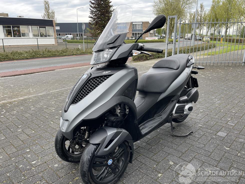 Piaggio MP3 300 Yourban Autorijbewijs