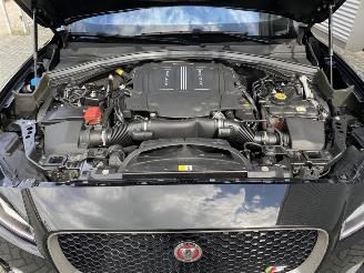 Jaguar F-Pace 3.0 S/C Super charger 381PK AWD Nieuw staat picture 15