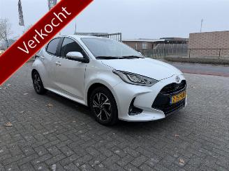 skadebil auto Toyota Yaris 1.5 Hybrid 115 First Edition 2024/6