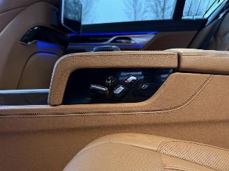 BMW 7-serie 750Li xDrive picture 23