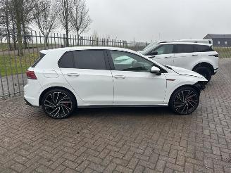 Volkswagen Golf 2.0 TSI GTI picture 2