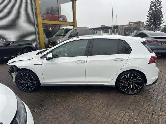 Volkswagen Golf 2.0 TSI GTI picture 6