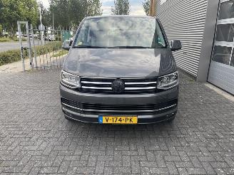 Avarii auto utilitare Volkswagen Transporter Dubbelcabine met weinig km. 2.0 TDI L2H1 DC Trendline 2018/4