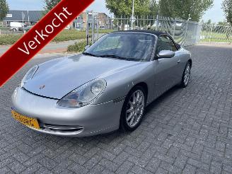 krockskadad bil auto Porsche 911 Cabrio 3.4 Carrera 2000/10