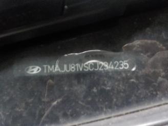 Hyundai Ix35 iX 35 (LM) SUV 2.0 CRDi 16V 4x4 (D4HA) [135kW]  (01-2010/09-2015) picture 6