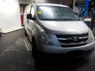 Hyundai H-300 H-300 Van 2.5 CRDi (D4CB) [125kW]  (02-2008/...) picture 2