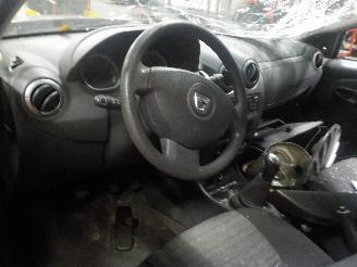 Dacia Duster Duster (HS) SUV 1.6 16V (K4M-696(K4M-H6)) [77kW]  (04-2010/01-2018) picture 5