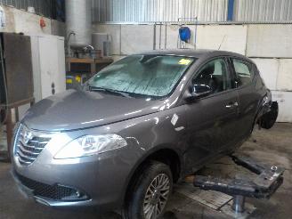 Dezmembrări autoturisme Lancia Ypsilon Ypsilon (312) Hatchback 0.9 TwinAir 85 (312.A.2000(Euro 5)) [63kW]  (0=
5-2011/...) 2013/4