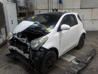 Vrakbiler auto Toyota iQ iQ Hatchback 3-drs 1.0 12V VVT-i (1KR-FE) [50kW]  (01-2009/12-2015) 2009/5