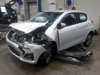 Auto da rottamare Peugeot 108 108 Hatchback 1.0 12V (1KRFE(CFB)) [51kW]  (05-2014/...) 2016/5