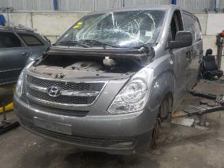 Salvage car Hyundai H-300 H-300 Van 2.5 CRDi (D4CB) [100kW]  (08-2009/...) 2011