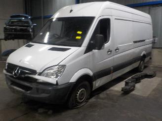 Salvage car Mercedes Sprinter Sprinter 3,5t (906.13/906.23) Ch.Cab/Pick-up 313 CDI 16V (OM651.956) [=
95kW]  (06-2006/12-2016) 2013