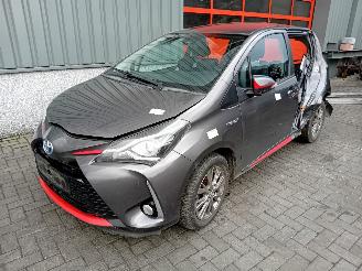 Autoverwertung Toyota Yaris Yaris III (P13) Hatchback 1.5 16V Hybrid (1NZ-FXE) [74kW]  (04-2015/09=
-2020) 2017
