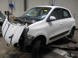 Vrakbiler auto Renault Twingo Twingo III (AH) Hatchback 5-drs 0.9 Energy TCE 90 12V (H4B-401(H4B-C4)=
) [66kW]  (09-2014/...) 2016/0