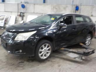 Auto da rottamare Toyota Avensis Avensis Wagon (T27) Combi 2.2 16V D-4D-F 150 (2AD-FTV) [110kW]  (11-20=
08/10-2018) 2009