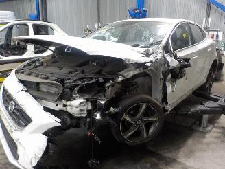 Salvage car Volvo V-40 V40 (MV) 1.6 D2 (D4162T) [84kW]  (03-2012/12-2016) 2013
