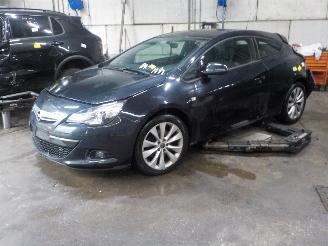 Vrakbiler auto Opel Astra Astra J GTC (PD2/PF2) Hatchback 3-drs 1.7 CDTi 16V EcoFLEX 130 (A17DTF=
(Euro 5)) [96kW]  (10-2011/10-2015) 2014/0