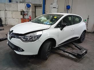 Autoverwertung Renault Clio Clio IV (5R) Hatchback 5-drs 0.9 Energy TCE 90 12V (H4B-400(H4B-A4)) [=
66kW]  (11-2012/08-2021) 2013