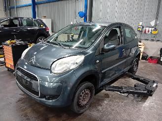 Vrakbiler auto Citroën C1 C1 Hatchback 1.0 12V (1KR-FE(CFB)) [50kW]  (06-2005/09-2014) 2010/0
