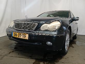 Damaged car Mercedes C-klasse C Combi (S203) Combi 1.8 C-180K 16V (M271.946) [105kW]  (05-2002/08-20=
07) 2002/8